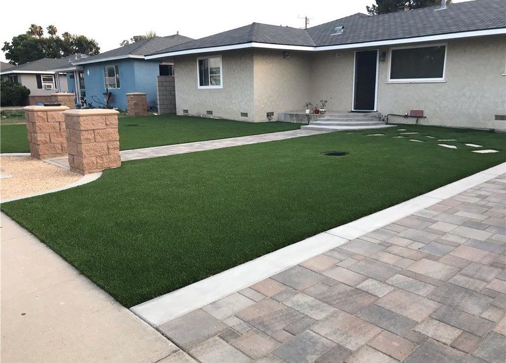 Pavers, Concrete & Turf Landscapes for Patios, Pool Decks & more Irvine